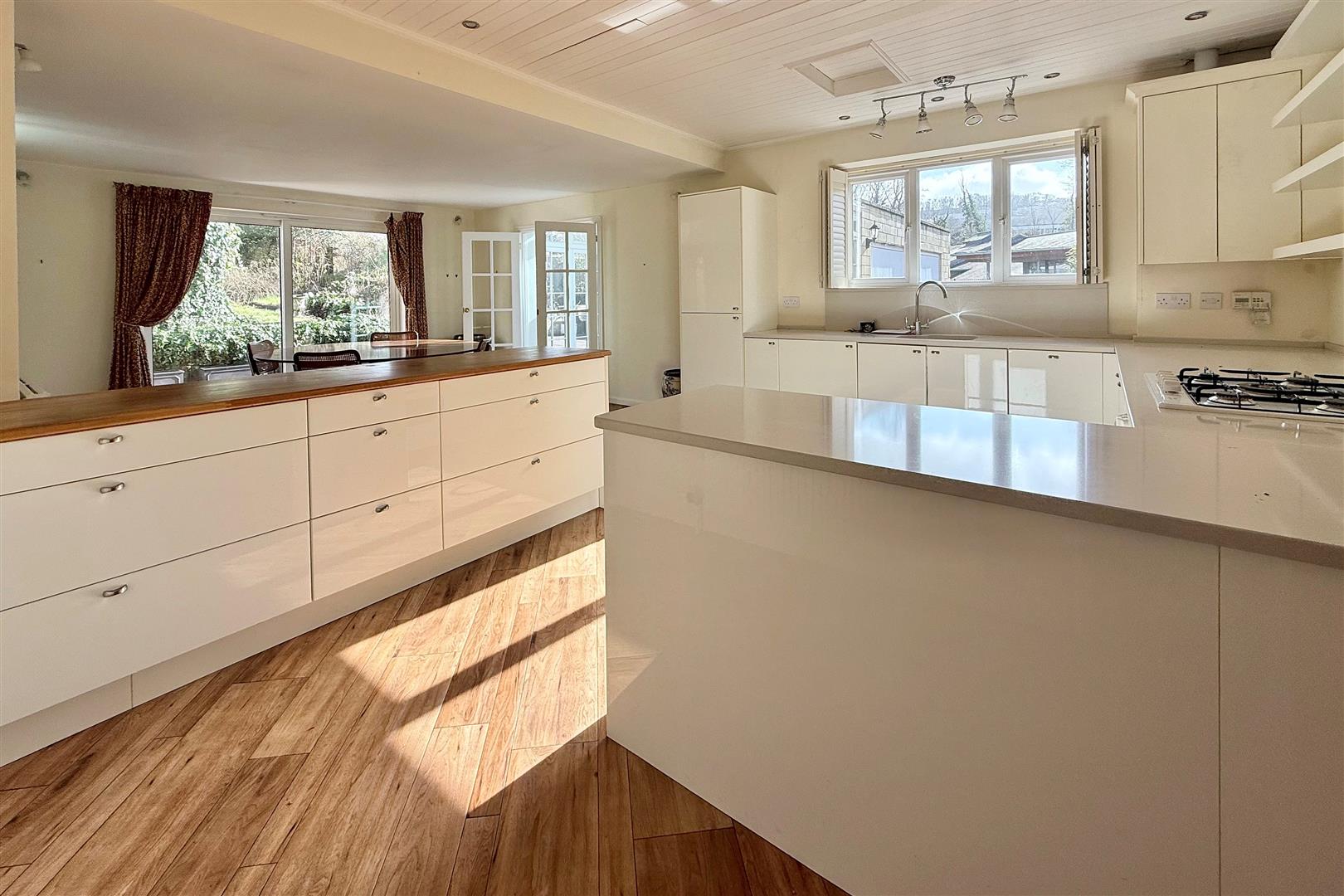 First Avenue, Bath, BA2